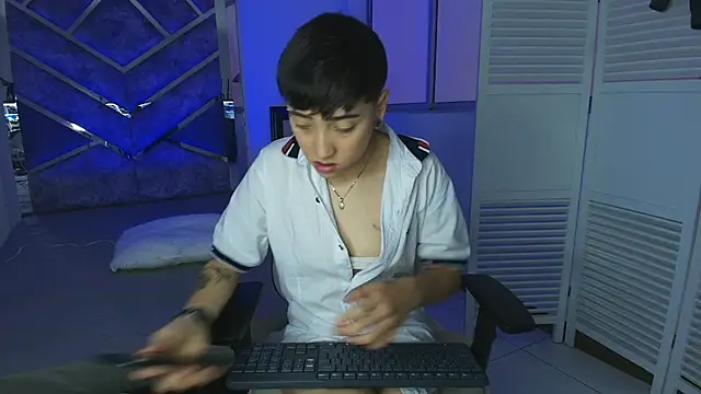 Snapshot of Eryx_Eriscor chatting on 27, 10, 2025 Eryx Eriscor online show from 27, 10, 2025