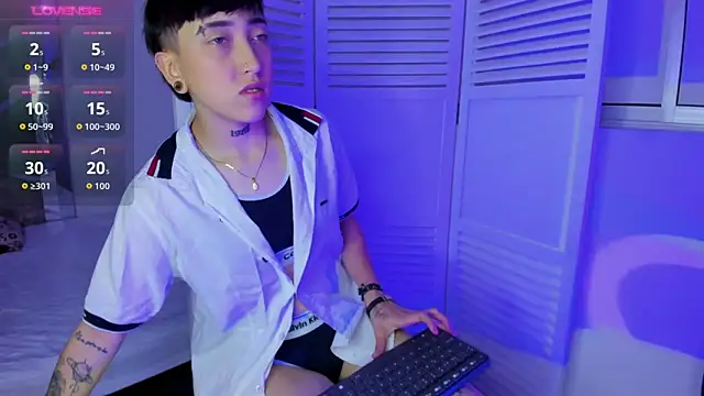 Snapshot of Eryx_Eriscor chatting on 19, 11, 2025 Eryx Eriscor online show from 19, 11, 2025