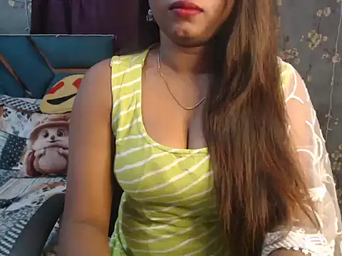 Snapshot of hot_riaa25 chatting on 1, 11, 2025 hot riaa25 online show from 1, 11, 2025