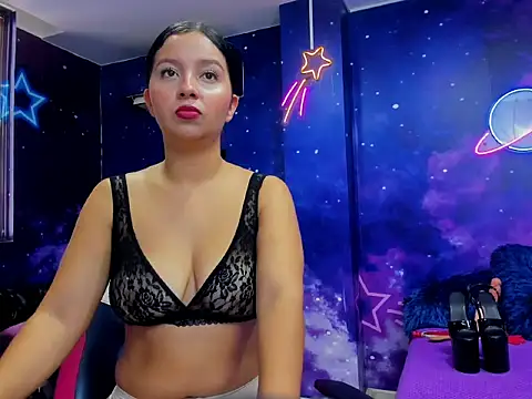 Thalia Cortea online show from 10, 10, 2025