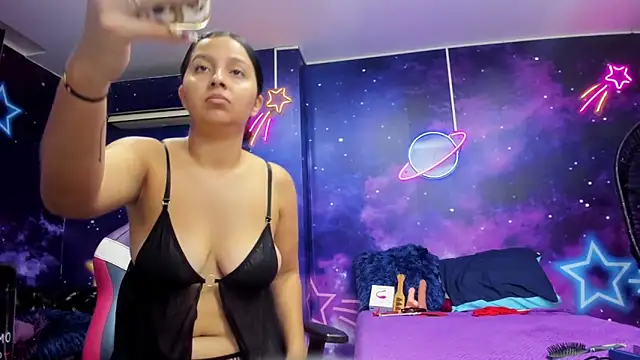 Thalia Cortea online show from 23, 10, 2025