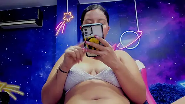 Thalia Cortea online show from 18, 11, 2025