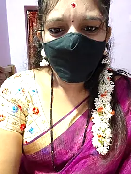 luci-queen online show from 15, 9, 2025