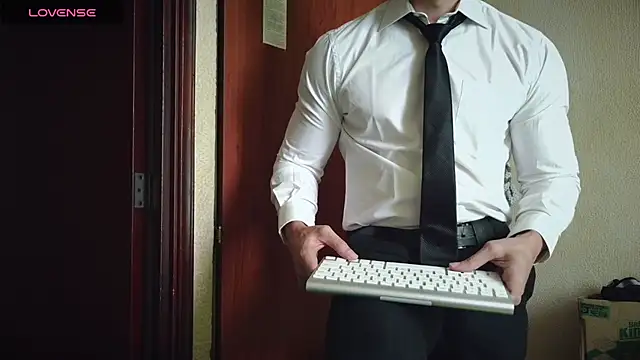 Snapshot of cris2428 chatting on 7, 11, 2025 cris2428 online show from 7, 11, 2025