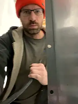 Snapshot of kyle_YEG chatting on 13, 3, 2026 kyle YEG online show from 13, 3, 2026