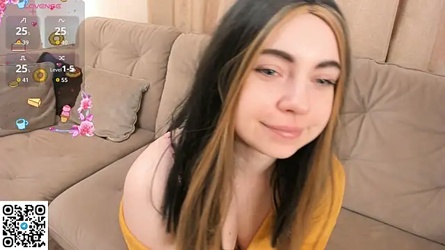 Snapshot of EvaBlimey chatting on 2, 11, 2025 EvaBlimey online show from 2, 11, 2025