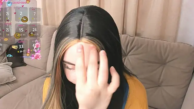 Snapshot of EvaBlimey chatting on 18, 11, 2025 EvaBlimey online show from 18, 11, 2025