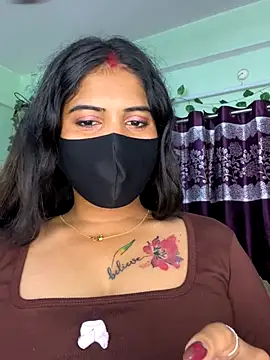 Snapshot of V-Hot-Sweti chatting on 15, 9, 2025 V-Hot-Sweti online show from 15, 9, 2025