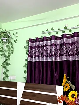 Snapshot of V-Hot-Sweti chatting on 20, 9, 2025 V-Hot-Sweti online show from 20, 9, 2025