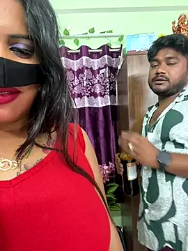 Snapshot of V-Hot-Sweti chatting on 21, 9, 2025 V-Hot-Sweti online show from 21, 9, 2025