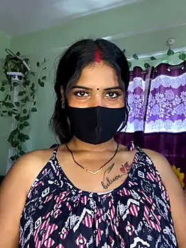 Snapshot of V-Hot-Sweti chatting on 25, 9, 2025 V-Hot-Sweti online show from 25, 9, 2025