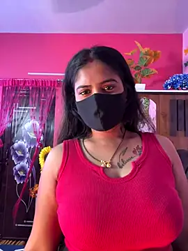 Snapshot of V-Hot-Sweti chatting on 8, 11, 2025 V-Hot-Sweti online show from 8, 11, 2025