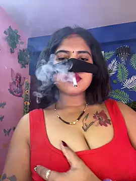 Snapshot of V-Hot-Sweti chatting on 15, 12, 2025 V-Hot-Sweti online show from 15, 12, 2025