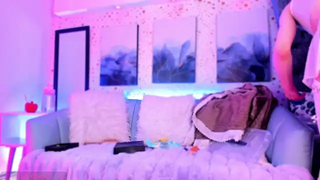 ArianaSantana online show from 12, 9, 2025