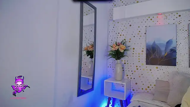 ArianaSantana online show from 8, 11, 2025