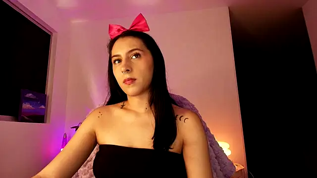 Snapshot of violethun_ chatting on 14, 10, 2025 violethun online show from 14, 10, 2025