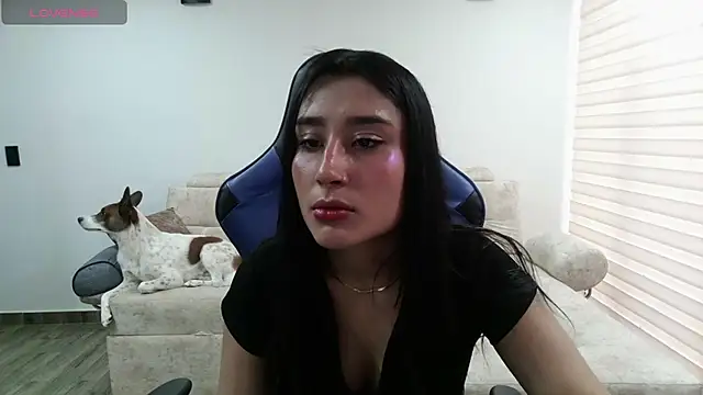 Snapshot of eros_walker chatting on 23, 10, 2025 eros walker online show from 23, 10, 2025