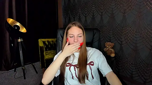 Snapshot of MilaAddams chatting on 7, 7, 2026 MilaAddams online show from 7, 7, 2026