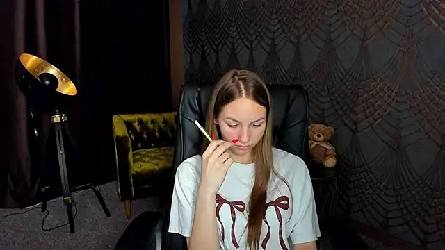 Snapshot of MilaAddams chatting on 7, 7, 2026 MilaAddams online show from 7, 7, 2026