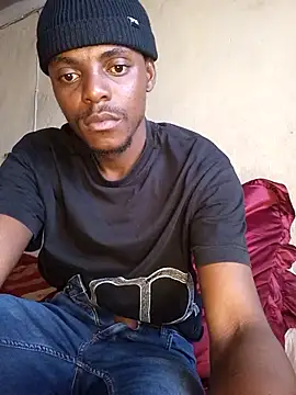 Snapshot of Hluga_25 chatting on 19, 9, 2025 Hluga 25 online show from 19, 9, 2025