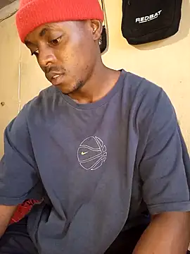 Snapshot of Hluga_25 chatting on 4, 11, 2025 Hluga 25 online show from 4, 11, 2025