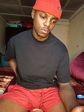 Snapshot of Hluga_25 chatting on 14, 11, 2025 Hluga 25 online show from 14, 11, 2025