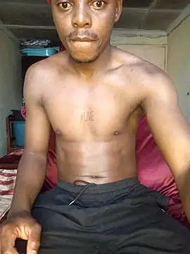 Snapshot of Hluga_25 chatting on 17, 12, 2025 Hluga 25 online show from 17, 12, 2025