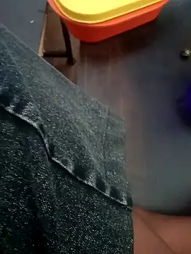 Pari queen 44 online show from 24, 9, 2025