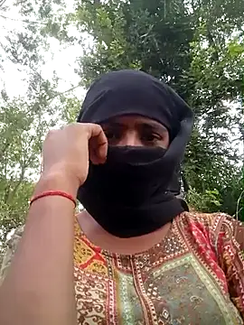 Pari queen 44 online show from 23, 10, 2025