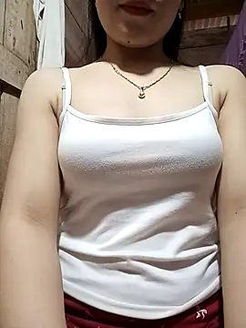 Snapshot of LucyyLy chatting on 8, 3, 2026 LucyyLy online show from 8, 3, 2026