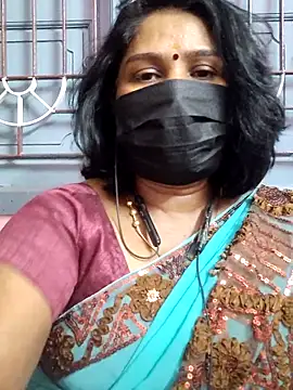 Snapshot of Tamil_Azhaghi25 chatting on 19, 6, 2026 Tamil Azhaghi25 online show from 19, 6, 2026