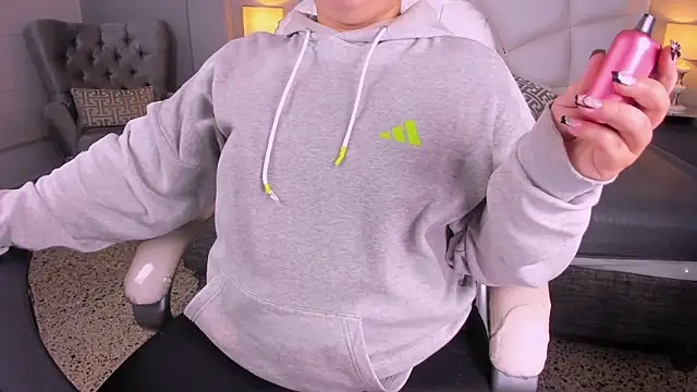 Miss Francheska online show from 3, 2, 2026