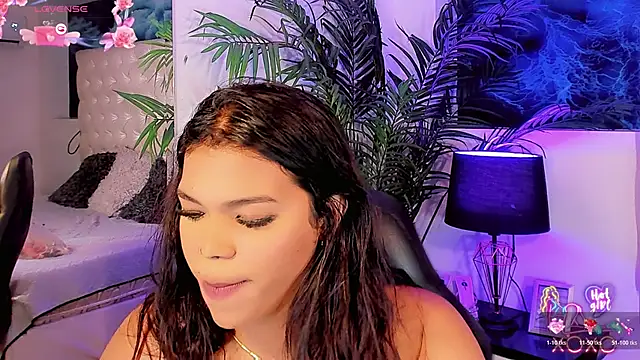Snapshot of Valeria_Swett_ chatting on 9, 5, 2026 Valeria Swett online show from 9, 5, 2026