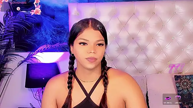 Snapshot of Valeria_Swett_ chatting on 1, 6, 2026 Valeria Swett online show from 1, 6, 2026