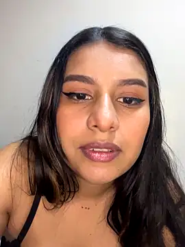  Chloe Smith online show from 22, 9, 2025