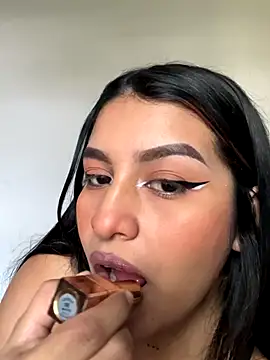  Chloe Smith online show from 25, 9, 2025