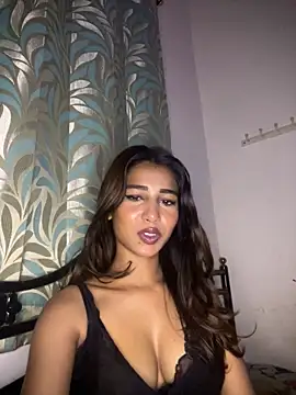 STRIP GLOW online show from 15, 3, 2026