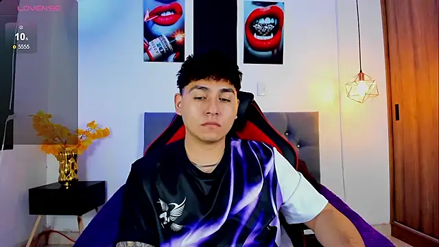 Nicolas James Sc online show from 10, 11, 2025