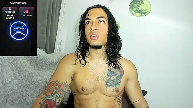 Snapshot of magic_mike_26 chatting on 9, 5, 2026 magic mike 26 online show from 9, 5, 2026