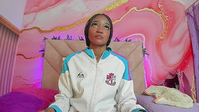 Taylor oriana  online show from 29, 9, 2025