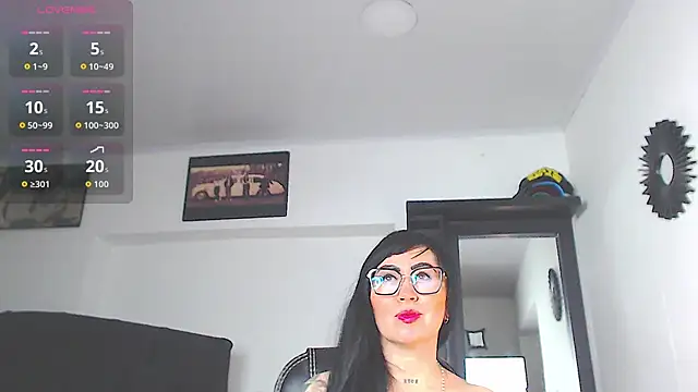 Snapshot of Vicky_hotmilf chatting on 13, 3, 2026 Vicky hotmilf online show from 13, 3, 2026
