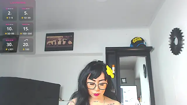 Snapshot of Vicky_hotmilf chatting on 31, 3, 2026 Vicky hotmilf online show from 31, 3, 2026