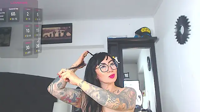 Snapshot of Vicky_hotmilf chatting on 15, 4, 2026 Vicky hotmilf online show from 15, 4, 2026