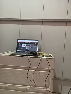 Snapshot of Thu_yaha chatting on 28, 5, 2026 Thu yaha online show from 28, 5, 2026