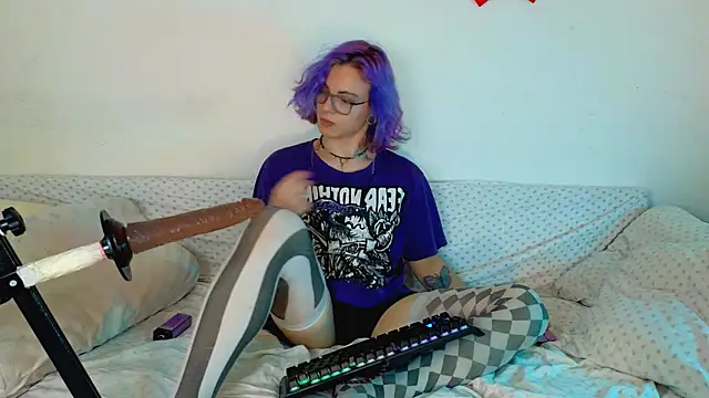 Snapshot of SparkyFerret chatting on 7, 7, 2026 SparkyFerret online show from 7, 7, 2026