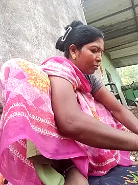 Snapshot of Jivika_Jaiswal chatting on 15, 10, 2025 Jivika Jaiswal online show from 15, 10, 2025