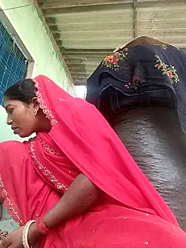 Snapshot of Jivika_Jaiswal chatting on 17, 10, 2025 Jivika Jaiswal online show from 17, 10, 2025