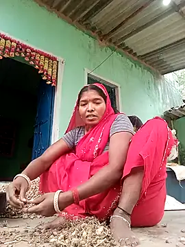 Snapshot of Jivika_Jaiswal chatting on 22, 10, 2025 Jivika Jaiswal online show from 22, 10, 2025