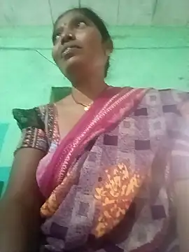 Snapshot of Jivika_Jaiswal chatting on 3, 11, 2025 Jivika Jaiswal online show from 3, 11, 2025