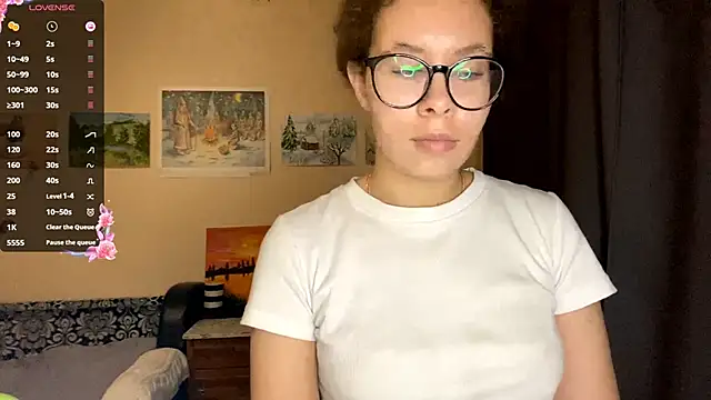 Snapshot of CarollNino chatting on 18, 9, 2025 CarollNino online show from 18, 9, 2025